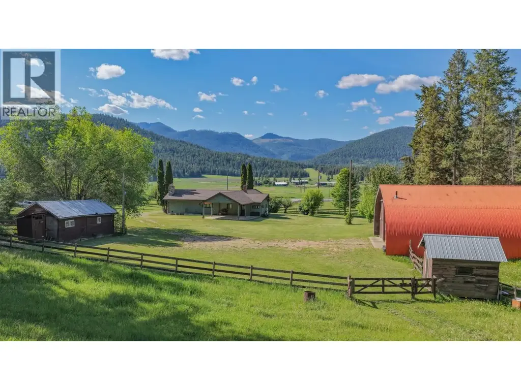 2471 6 Highway, Lumby